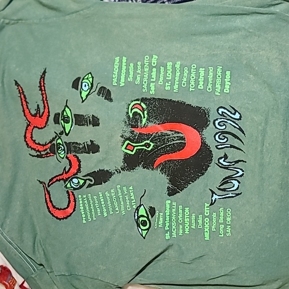 The Cure Wish Tour 1992 T-shirt Size XL Green Washed New - Picture 3 of 3